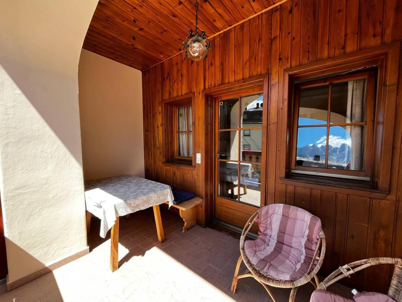 Stroblhof Toblach-ดอบบีอาโก ภายนอก รูปภาพ
