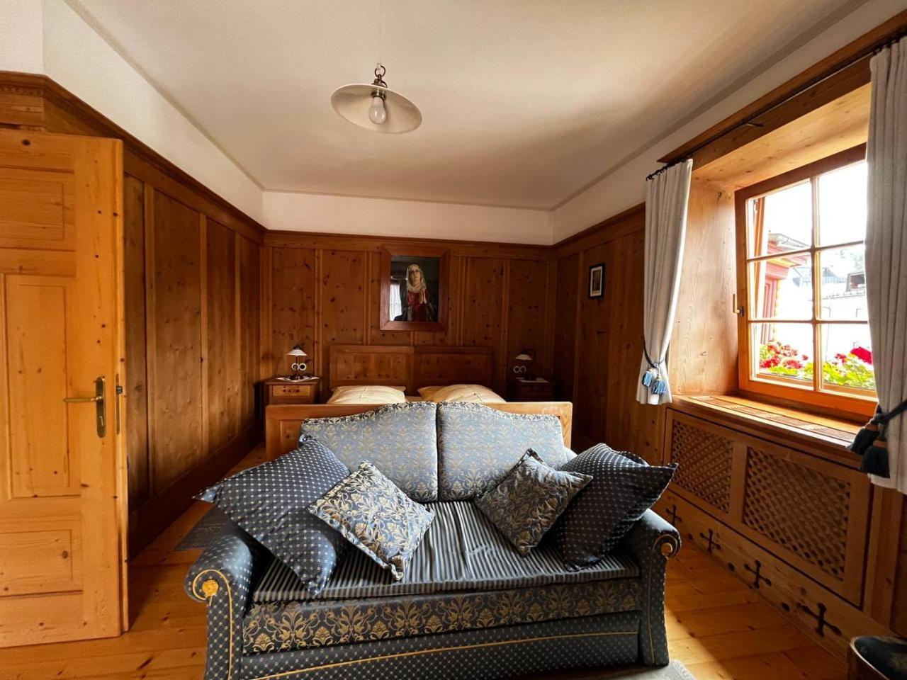 Stroblhof Toblach-ดอบบีอาโก ภายนอก รูปภาพ