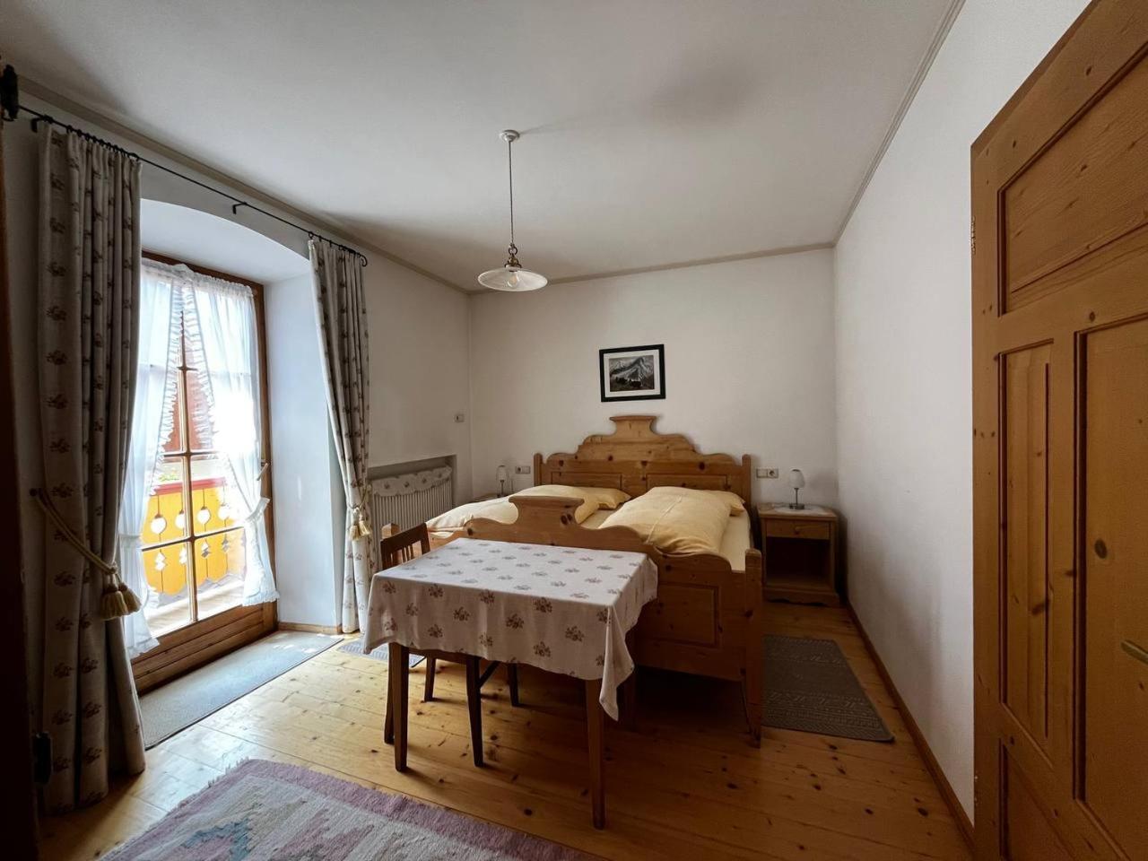 Stroblhof Toblach-ดอบบีอาโก ภายนอก รูปภาพ